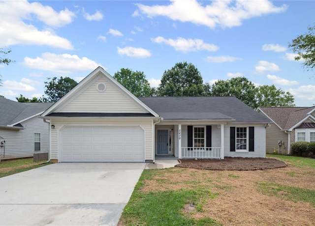 Property at 2470 Hillvale Cir, Lithonia, GA 30058, 3 beds, 2 baths