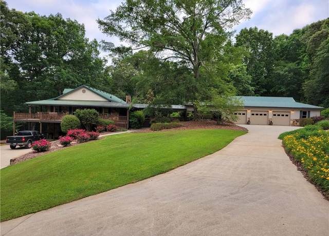 Property at 549 Mulberry Rd, Winder, GA 30680, 5 beds, 3 baths