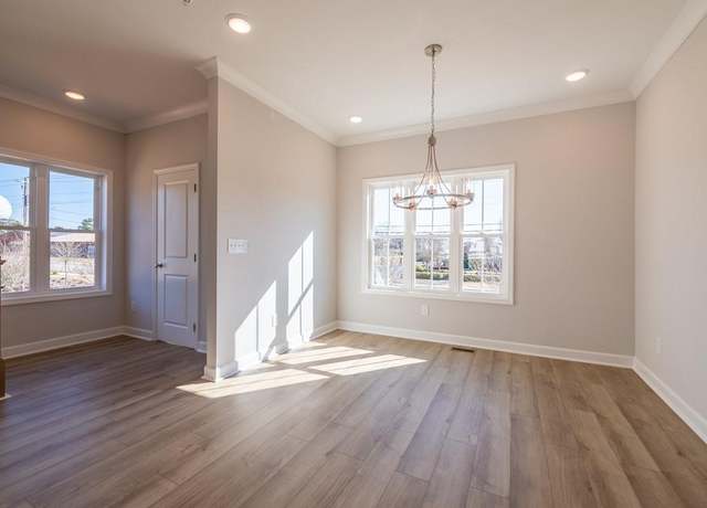 Property at 1996 Deco Dr, Kennesaw, GA 30144, 3 beds, 3.5 baths