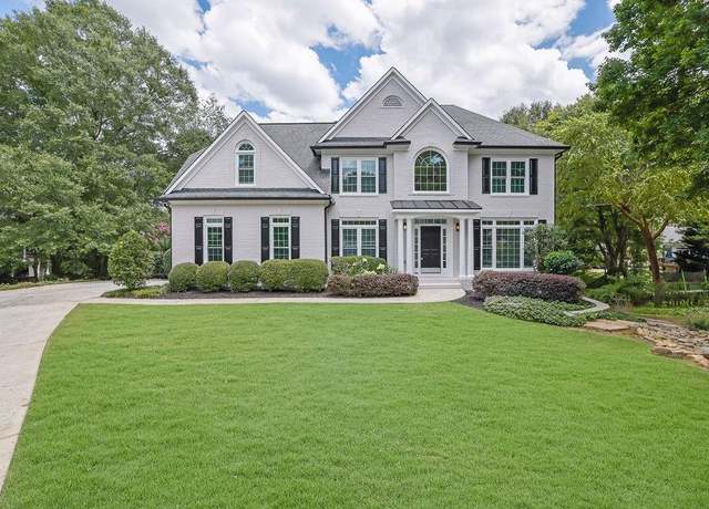 Property at 3030 Tottenham Ln, Marietta, GA 30064, 5 beds, 3.5 baths