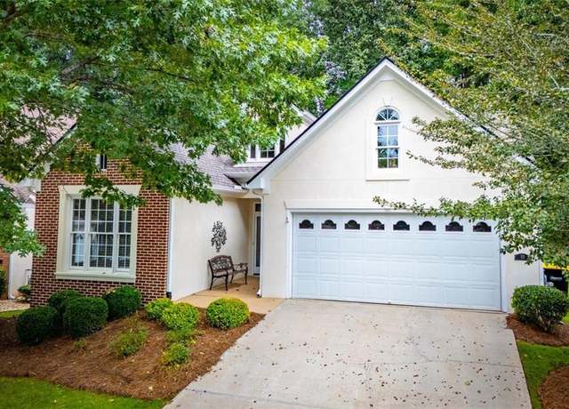 Property at 13 Downing Ct, Newnan, GA 30265, 2 beds, 2 baths