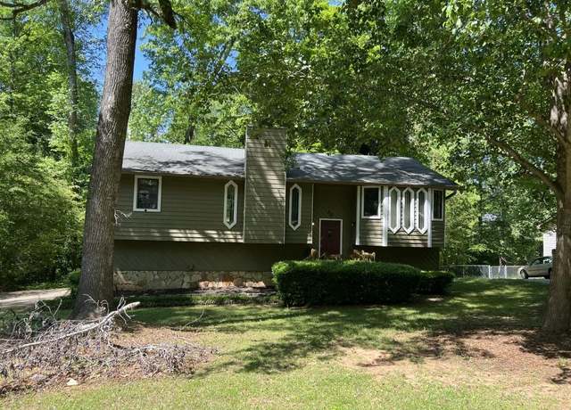 Property at 816 Cedar Lake Dr SE, Conyers, GA 30094, 4 beds, 3 baths