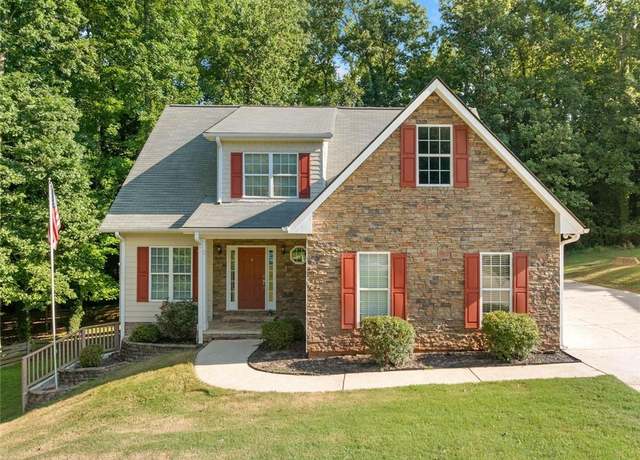 Property at 140 Glencrest Drive Dr, Commerce, GA 30529, 4 beds, 2.5 baths