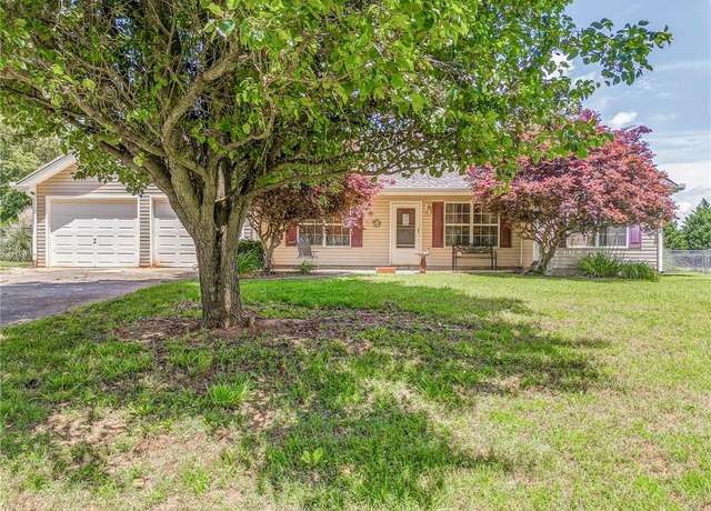 Property at 205 Shaw Rd SW, Adairsville, GA 30103, 2 beds, 2 baths