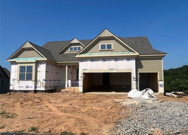Property at 235 Laurel Vista Dr, Canton, GA 30114, 3 beds, 2.5 baths