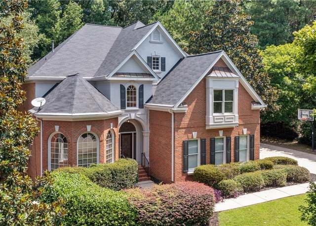 Property at 4567 Brigade Ct NE, Roswell, GA 30075, 6 beds, 5.5 baths