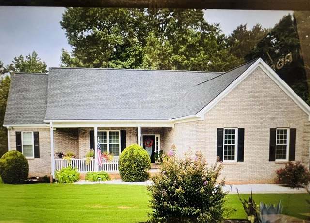 Property at 40 Lakeside Trail Trl, Covington, GA 30016, 3 beds, 3 baths