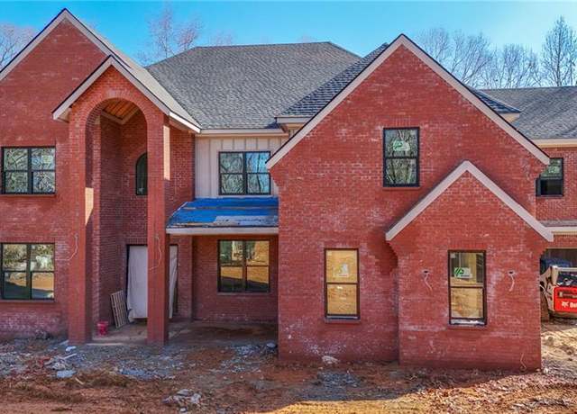 Property at 2977 N Bogan Rd NE, Buford, GA 30519, 5 beds, 5.5 baths