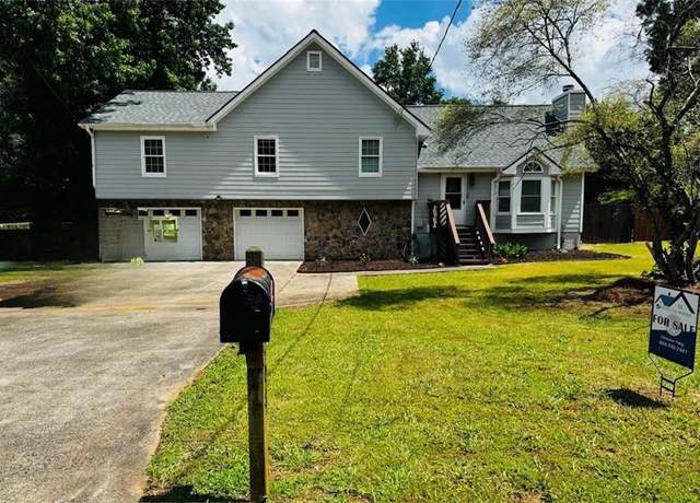 Property at 208 Arbour Way, Suwanee, GA 30024, 3 beds, 2 baths