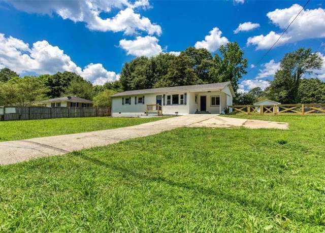 Property at 5762 Hill Rd, Powder Springs, GA 30127, 3 beds, 2 baths