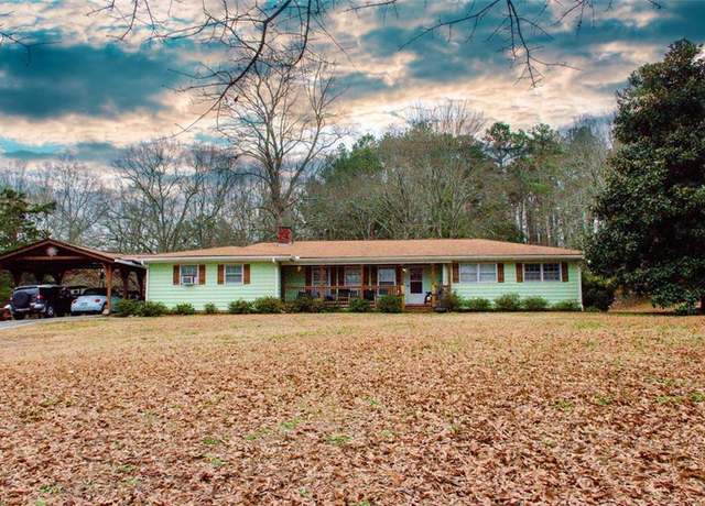 Property at 1400 New Hope Church Rd, Loganville, GA 30052, 3 beds, 3 baths