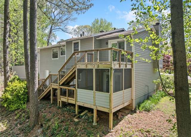 Property at 1842 Jarrett Dr, Lawrenceville, GA 30043, 3 beds, 2 baths