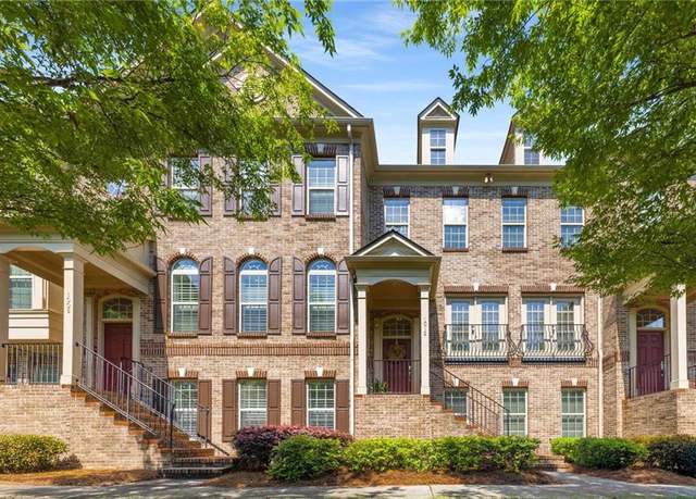 Property at 1012 E Paces Chase, Atlanta, GA 30326, 3 beds, 3.5 baths