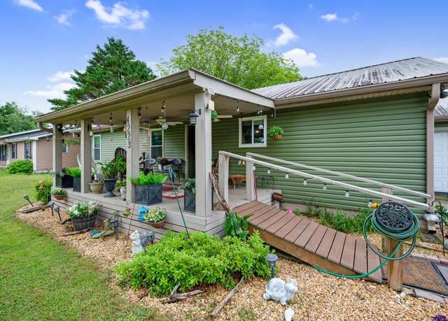 Property at 4223 Spring Valley Dr, Cohutta, GA 30710, 3 beds, 2 baths