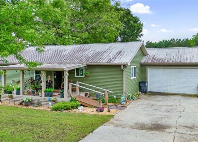 Property at 4223 Spring Valley Dr, Cohutta, GA 30710, 3 beds, 2 baths
