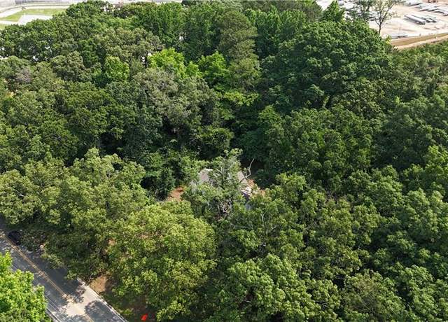 Property at 4854 Stonewall Tell Rd, Atlanta, GA 30349, 3 beds, 1 bath
