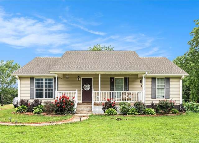 Property at 1478 Bucksnort Rd, Jackson, GA 30233, 3 beds, 2 baths