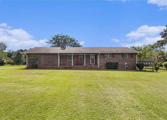 Property at 930 Smith Store Rd, Covington, GA 30016, 3 beds, 2.5 baths