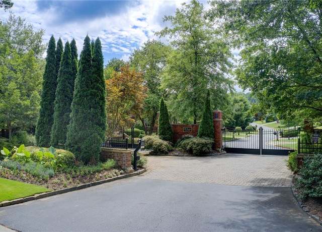 Property at 3869 Teesdale Ct, Sandy Springs, GA 30350