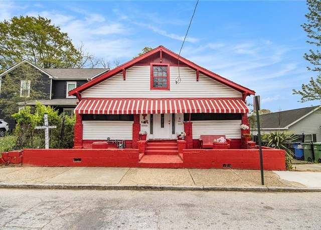 Property at 814 Welch St SW, Atlanta, GA 30310, 6 beds, 2.5 baths