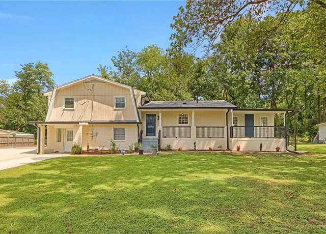 Property at 920 James Ct NW, Marietta, GA 30060, 6 beds, 3 baths