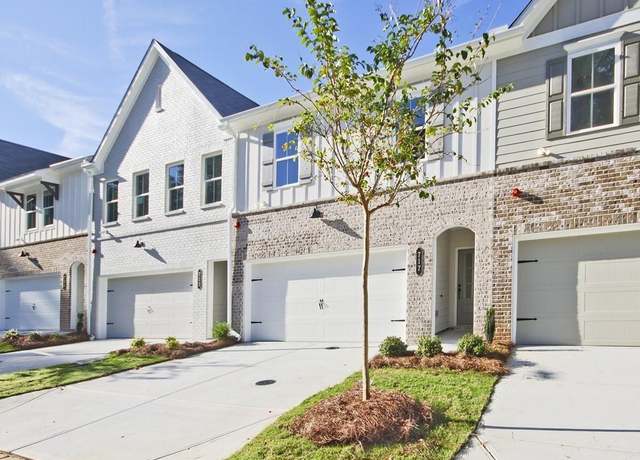 Property at 162 Bluffington Way, Marietta, GA 30066, 3 beds, 2.5 baths