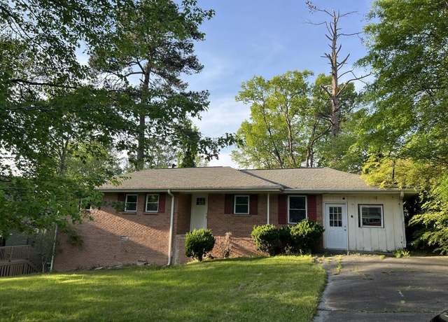 Property at 2039 Harwinor Rd SE, Smyrna, GA 30082, 3 beds, 1.5 baths