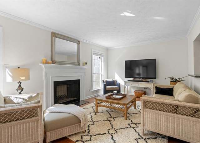 Property at 3689 Essex Ave, Atlanta, GA 30339, 3 beds, 2.5 baths