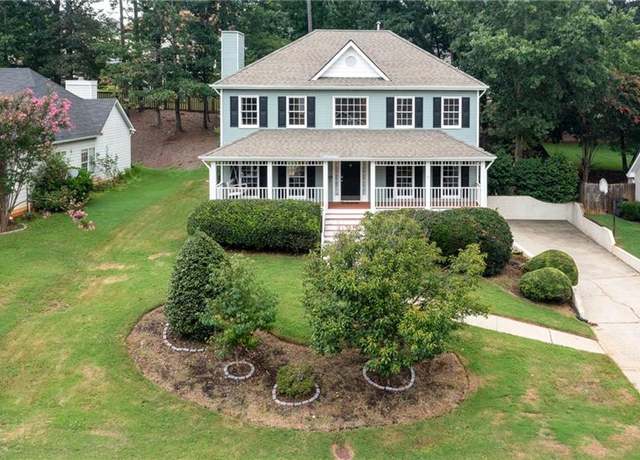 Property at 1833 Riverton Dr NW, Suwanee, GA 30024, 3 beds, 3.5 baths