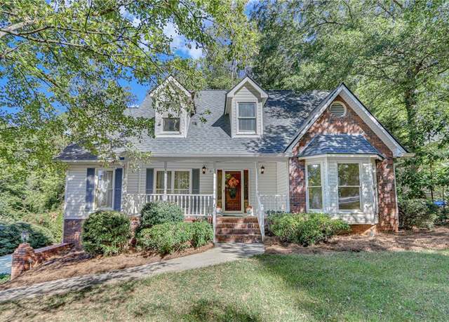 Property at 554 Ridgeview Dr, Gainesville, GA 30501, 4 beds, 2.5 baths