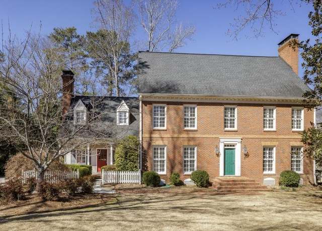 Property at 270 Grapevine Run, Sandy Springs, GA 30350, 7 beds, 4.5 baths