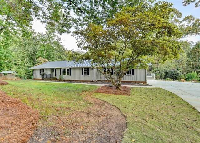 Property at 3370 Edgewood Cir, Gainesville, GA 30506, 4 beds, 3.5 baths