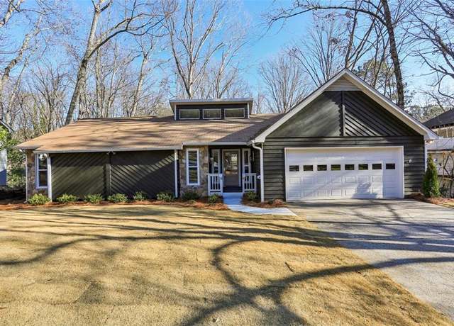 Property at 645 Trailmore Pl, Roswell, GA 30076, 5 beds, 3 baths