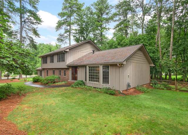Property at 11625 Northgate Way, Roswell, GA 30075, 4 beds, 2.5 baths