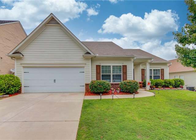 Property at 4319 Box Elder Path, Gainesville, GA 30504, 4 beds, 2 baths