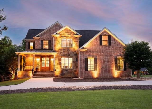 Property at 18 Starlight Dr, Cartersville, GA 30121, 5 beds, 4.5 baths