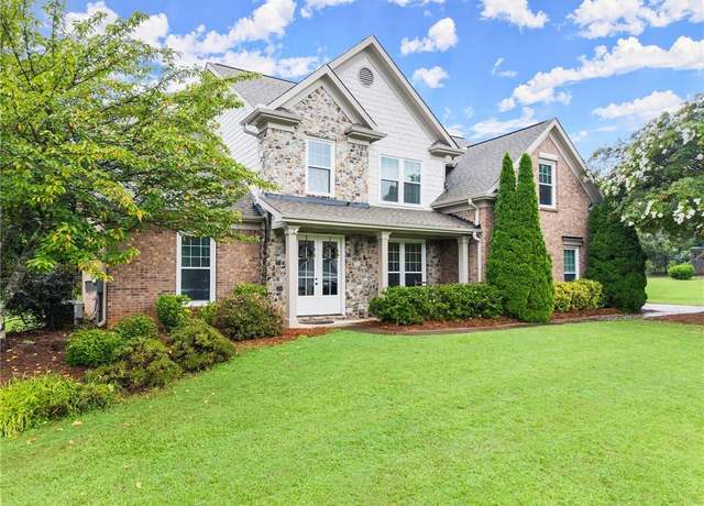 Property at 6006 Trojan Dr, Gainesville, GA 30506, 4 beds, 3 baths