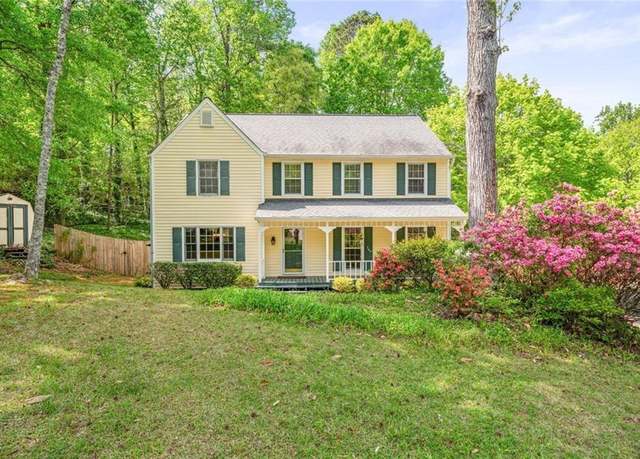 Property at 3627 Pebble Hill Dr NE, Marietta, GA 30062, 4 beds, 2.5 baths