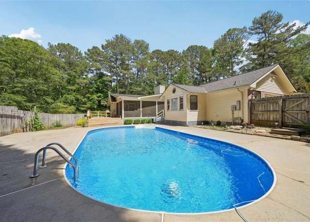Property at 19 Margrit Ct, Stockbridge, GA 30281, 4 beds, 3 baths