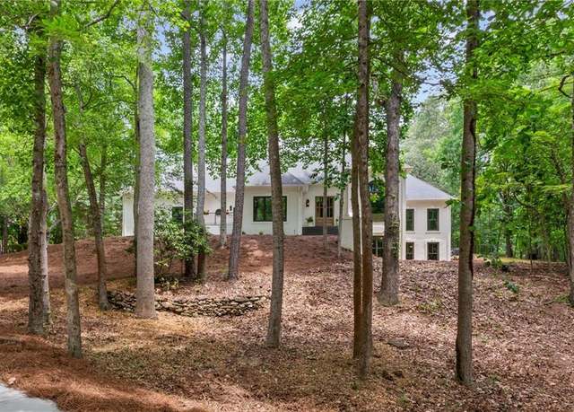 Property at 12995 Bucksport Dr, Roswell, GA 30075, 6 beds, 4.5 baths