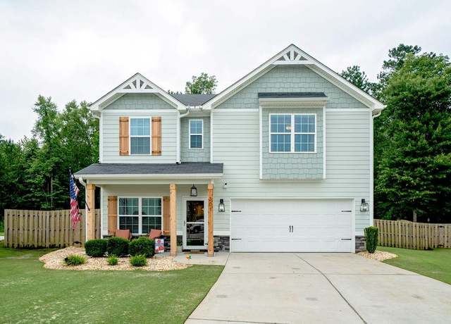 Property at 301 Briandwood Dr, Newnan, GA 30265, 4 beds, 2.5 baths