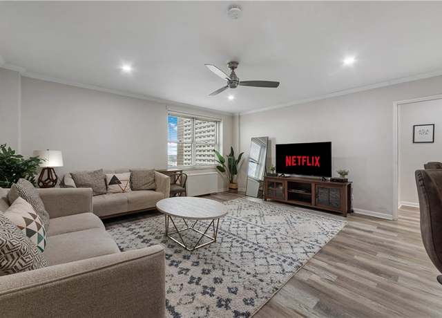 Property at 300 Peachtree St NE Unit 15J, Atlanta, GA 30308, 1 bed, 1 bath