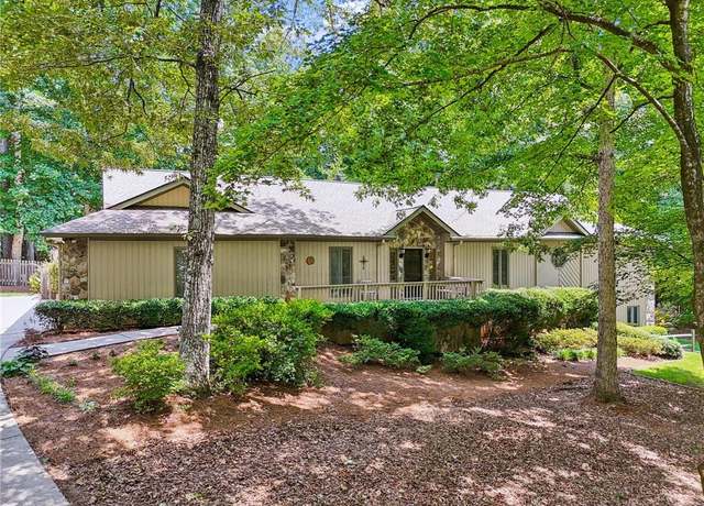 Property at 211 Black Kettle Ln, Johns Creek, GA 30022, 5 beds, 3.5 baths