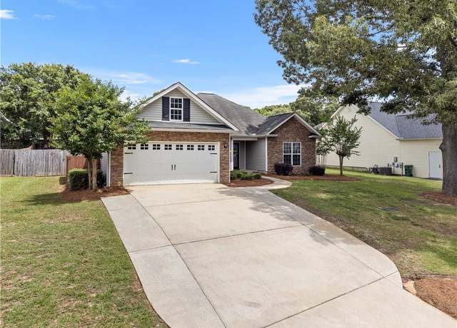 Property at 102 Blackstone Ct, Kathleen, GA 31047, 3 beds, 2 baths
