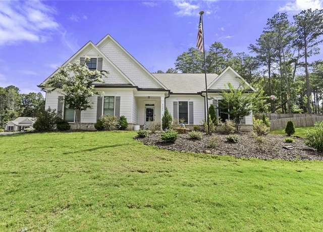 Property at 2121 Charmond Dr, Monroe, GA 30656, 3 beds, 3 baths