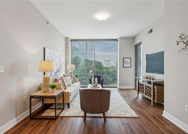 Property at 2795 Peachtree Rd NE #703, Atlanta, GA 30305, 2 beds, 2 baths