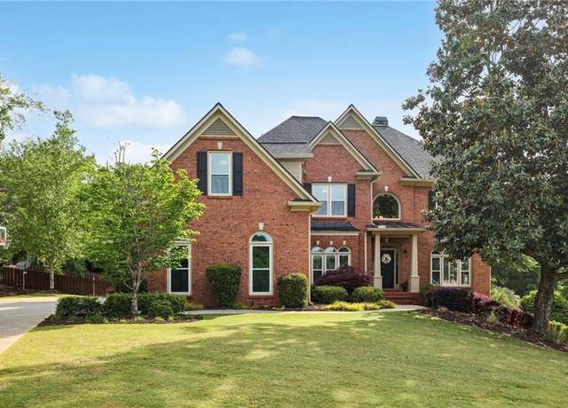 Property at 470 W Magnolia Cir, Johns Creek, GA 30005, 6 beds, 5 baths