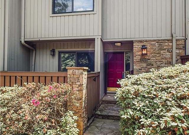 Property at 1205 Druid Knoll Dr NE, Brookhaven, GA 30319, 3 beds, 2.5 baths