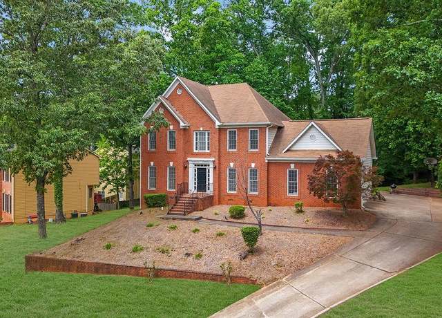 Property at 1952 Skidmore Cir, Lawrenceville, GA 30044, 4 beds, 2.5 baths