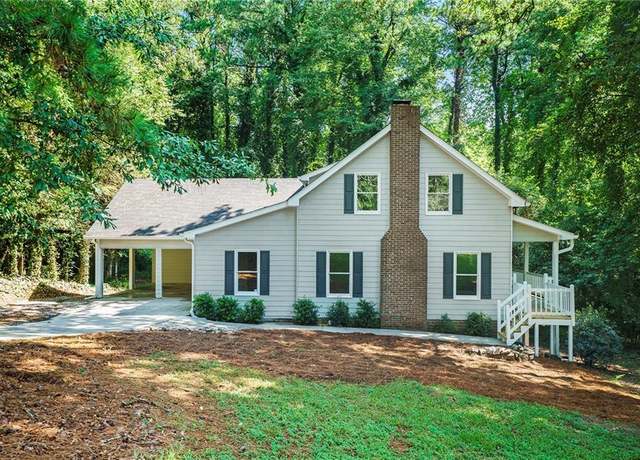 Property at 3054 Periwinkle Dr, Snellville, GA 30078, 3 beds, 2 baths